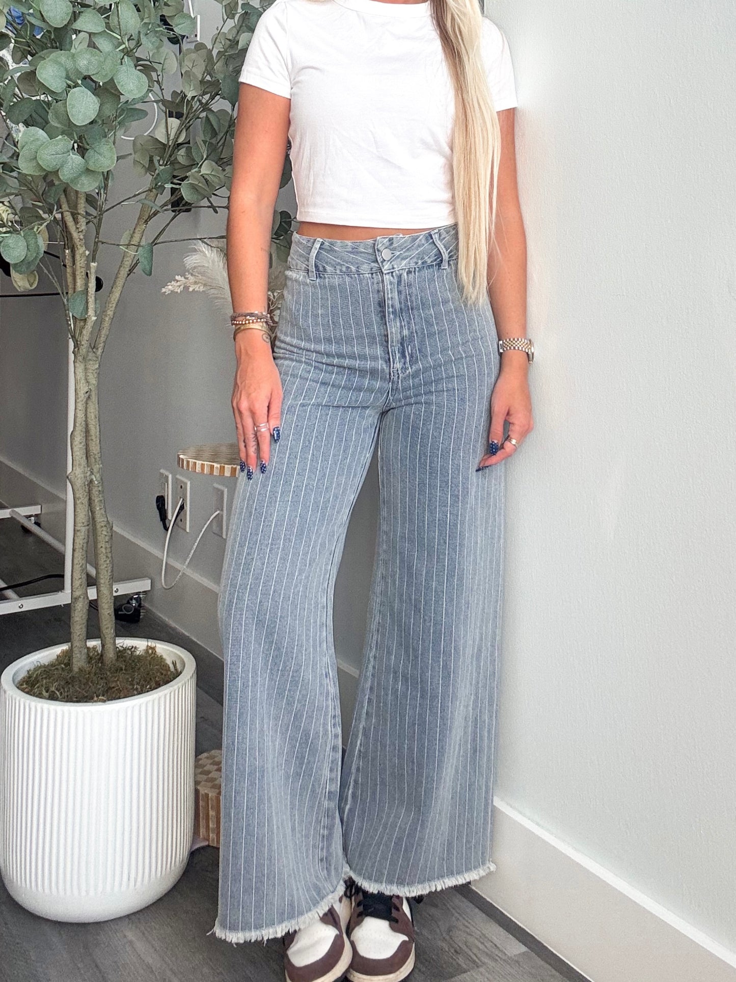 Stripe Denim Frayed Hem Jeans