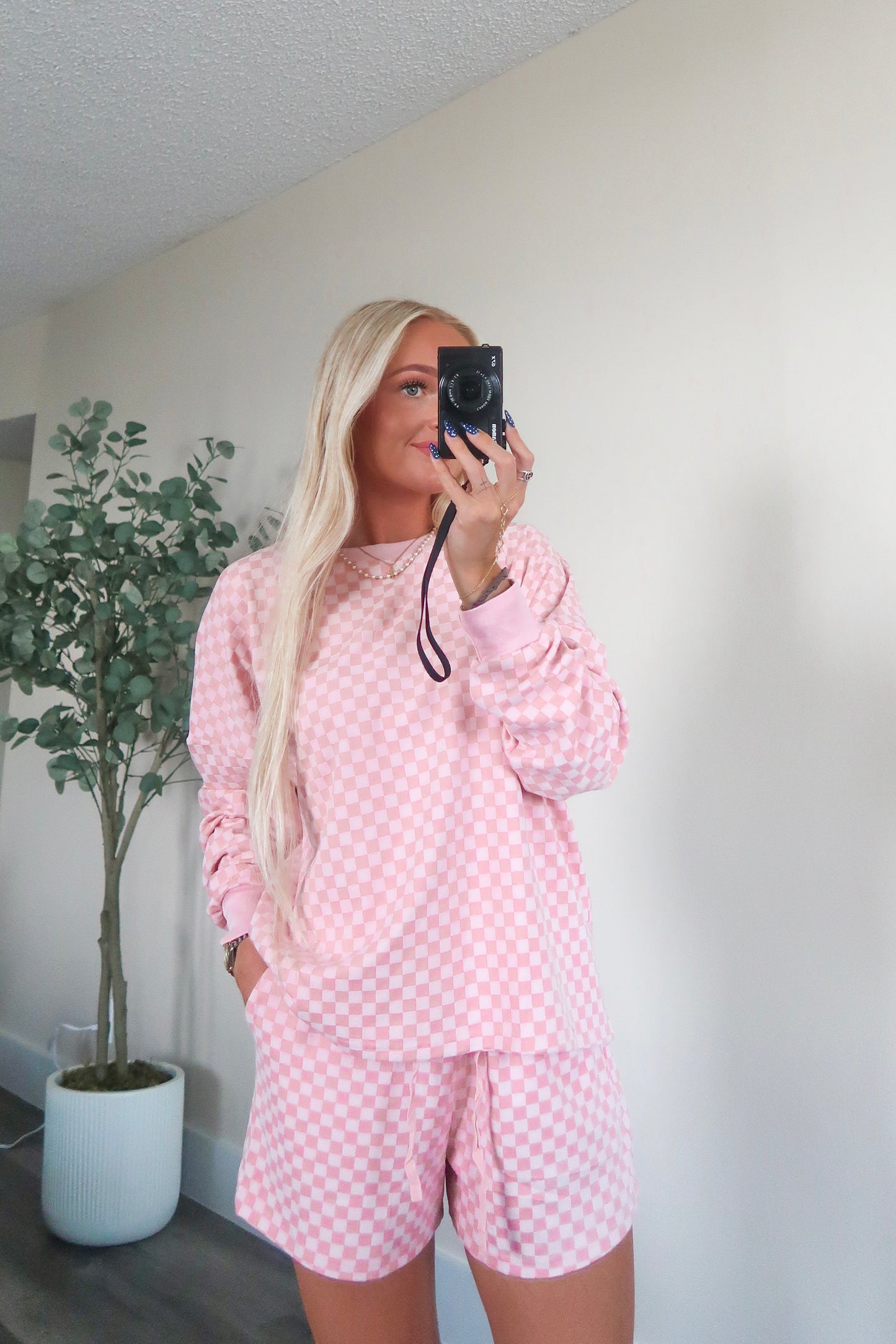 Arden Checkered Set