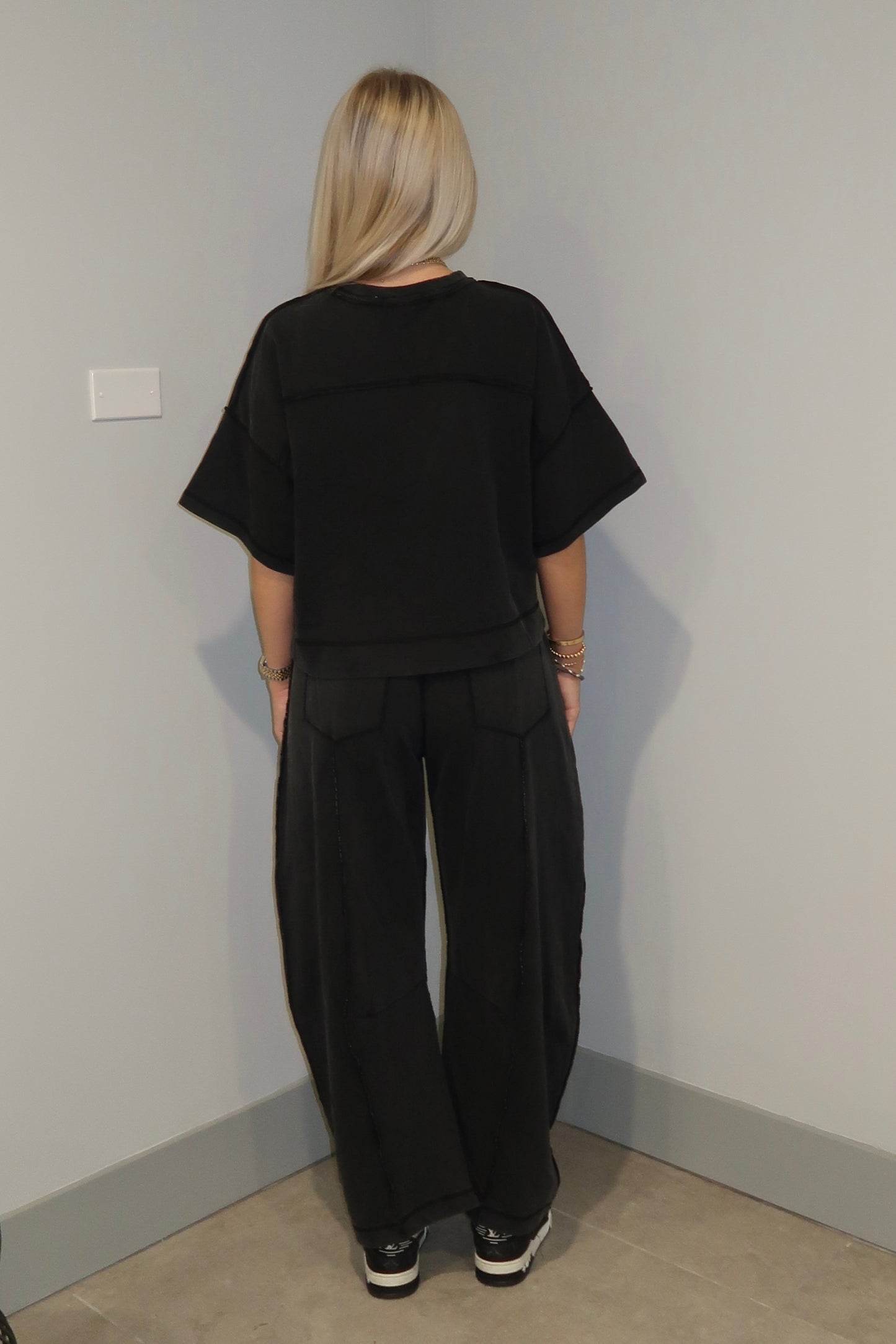 Black Barrel Pants Set