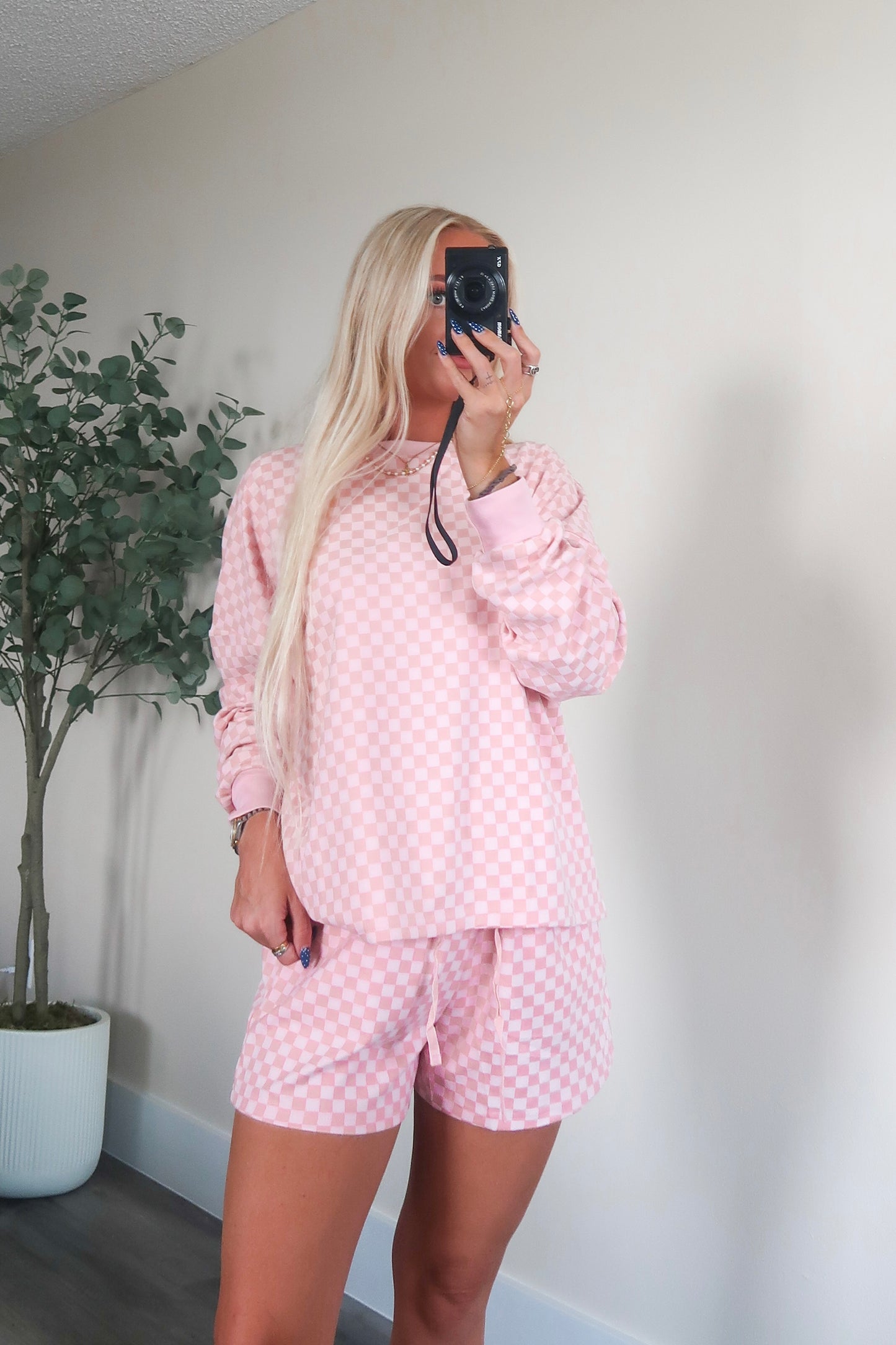 Arden Checkered Set