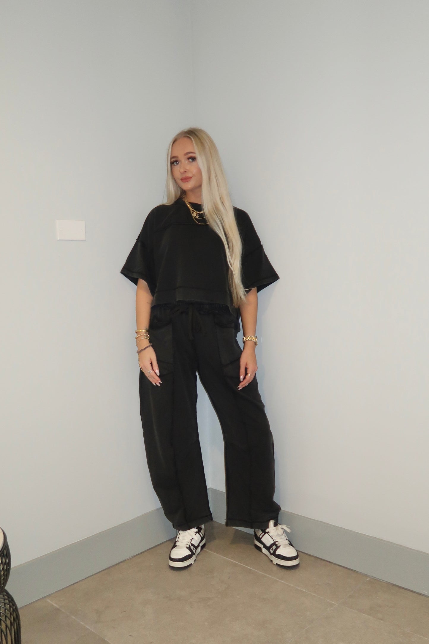 Black Barrel Pants Set