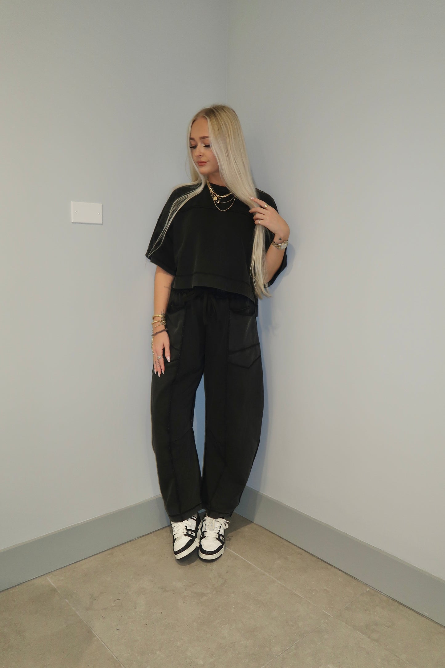 Black Barrel Pants Set