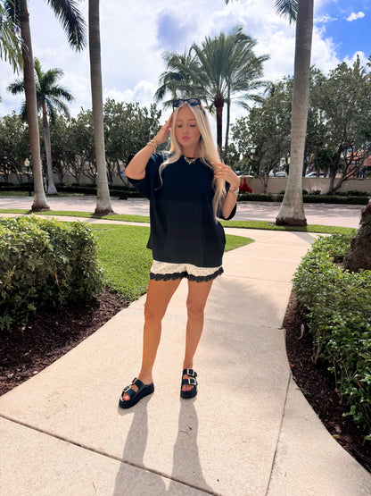 Easygoing Oversized Tee- Black