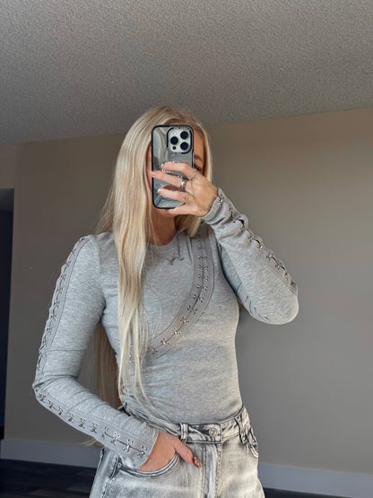 Hook & Eye Long Sleeve