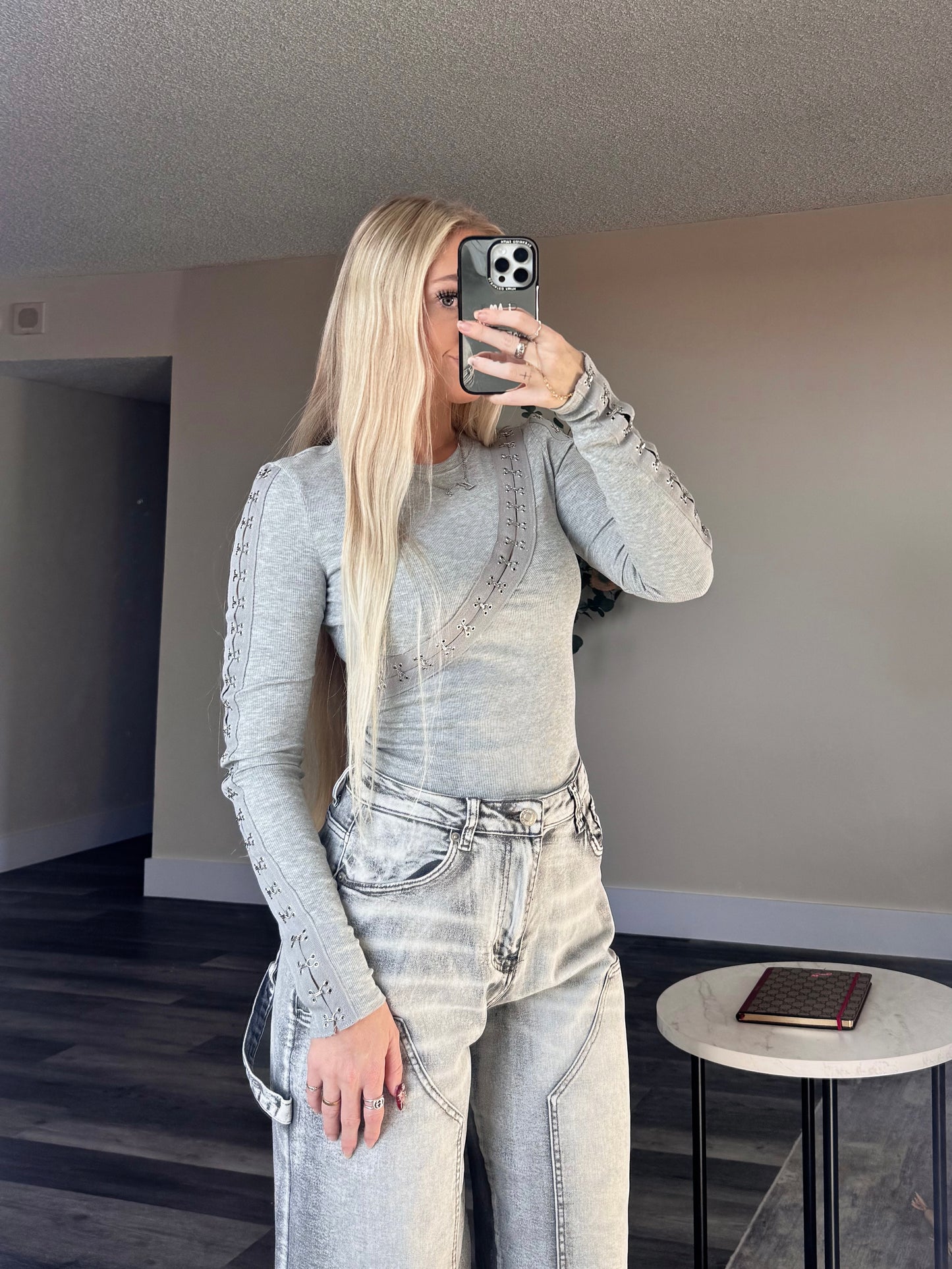 Hook & Eye Long Sleeve