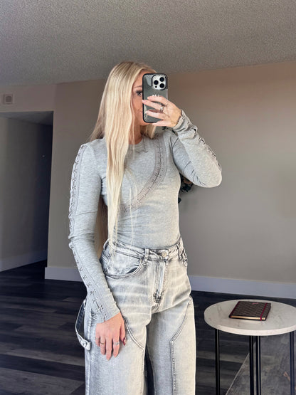 Hook & Eye Long Sleeve