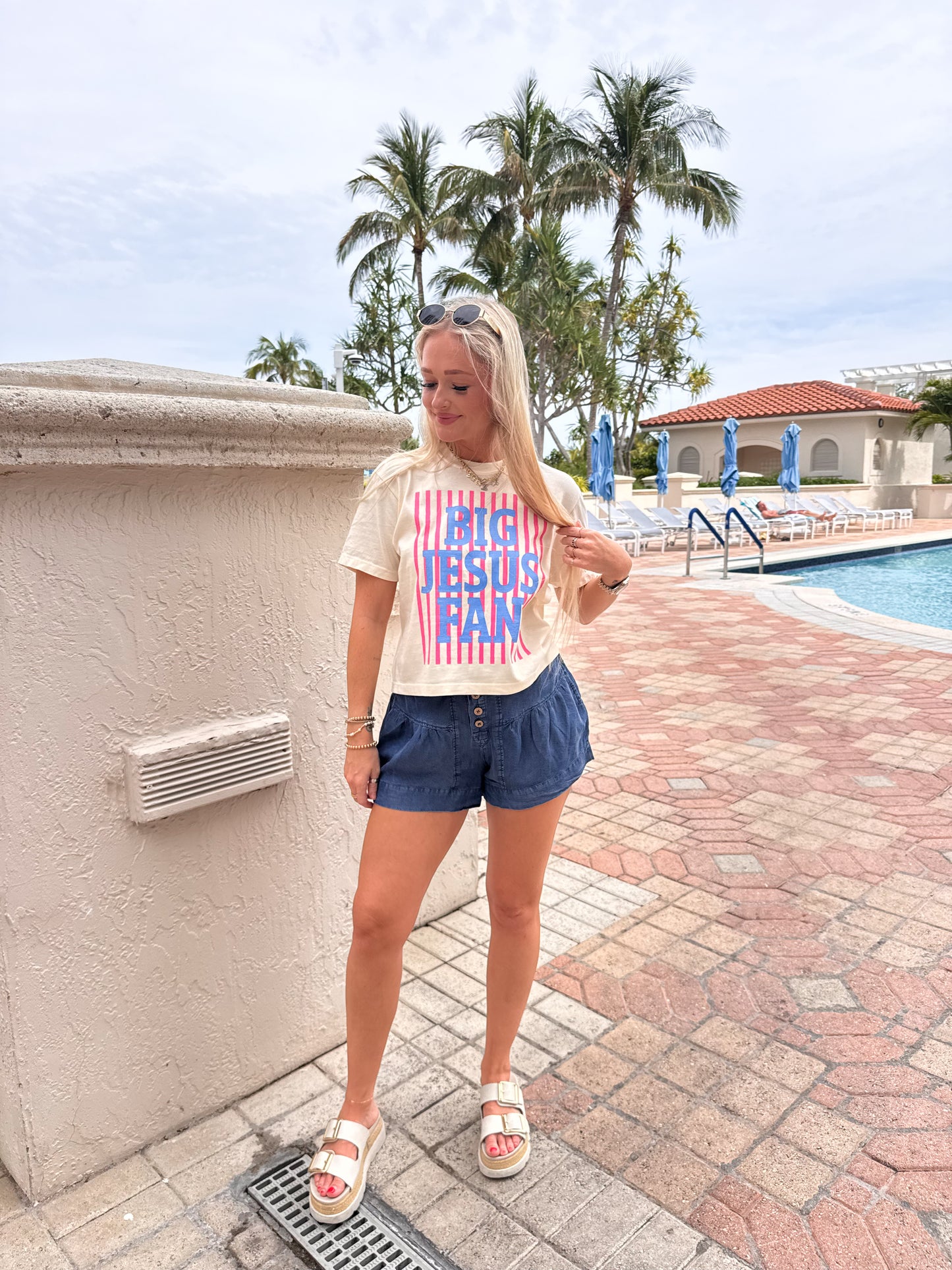 Big Jesus Fan Tee