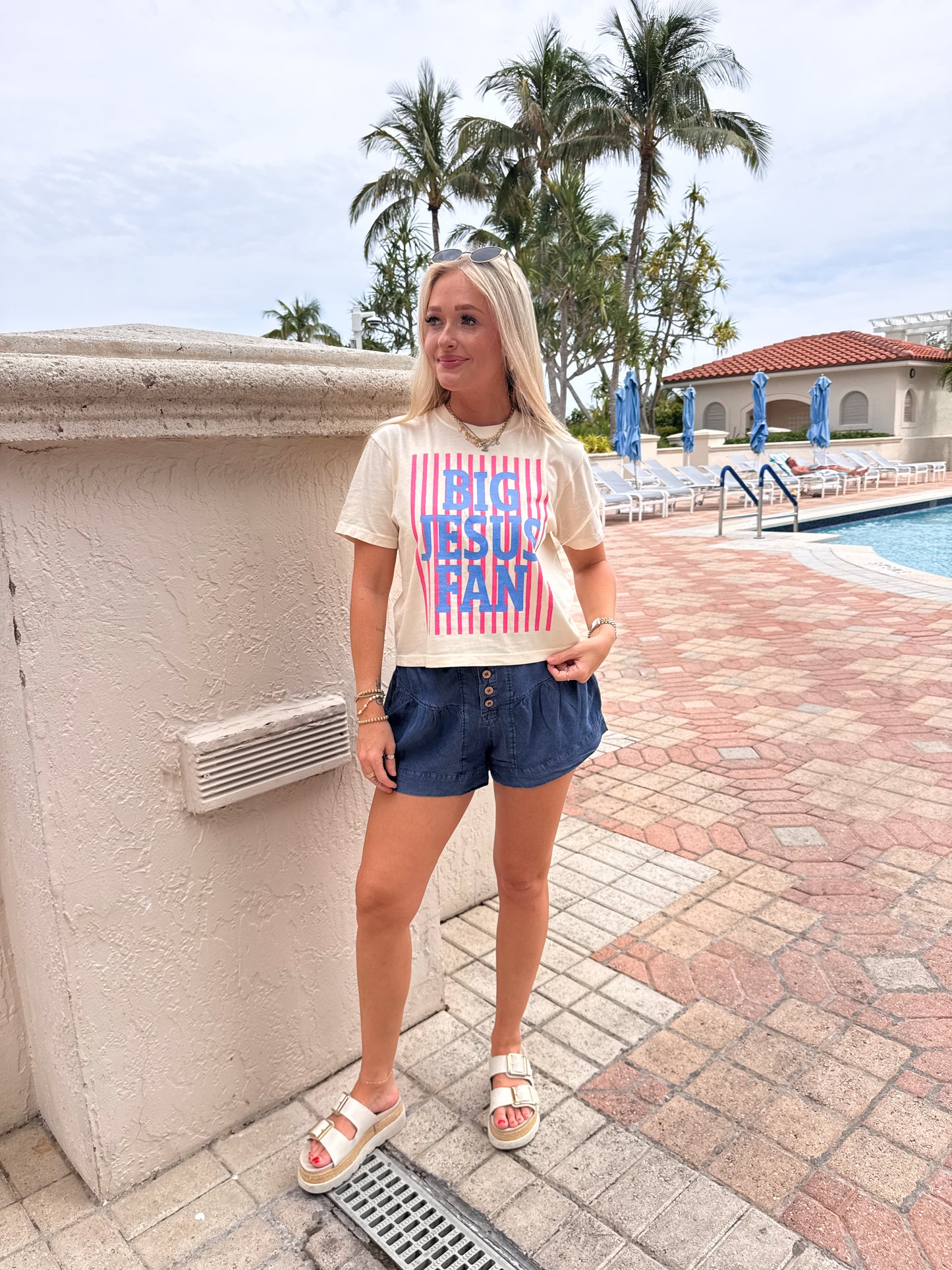 Big Jesus Fan Tee